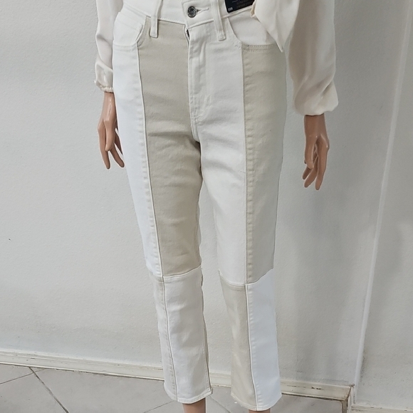 NWT Ultra High Rise Hollister Cream and White Ankle Jeans - Picture 2 of 10